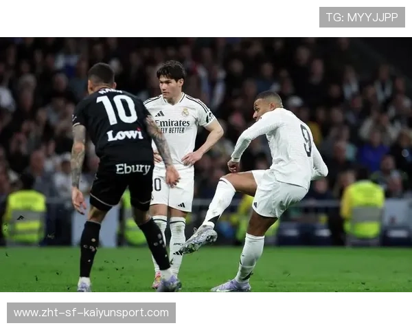 姆巴佩伯纳乌禁区推射得分,皇马锁定西甲榜首领先五个积分点 姆巴佩伯纳乌禁区推射得分,皇马锁定西甲榜首领先五个积分点